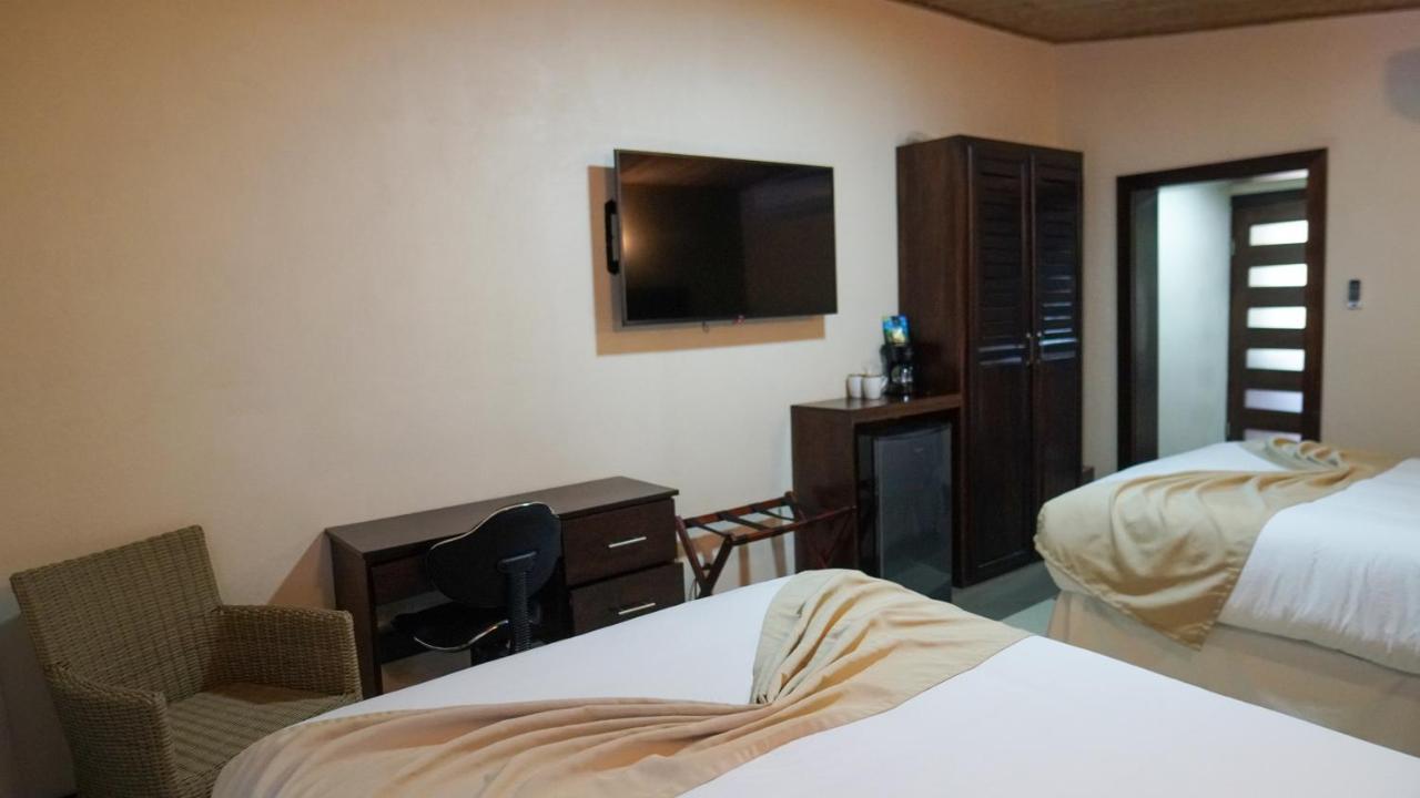 Hotel Poza Blanca Lodge San Mateo Dış mekan fotoğraf